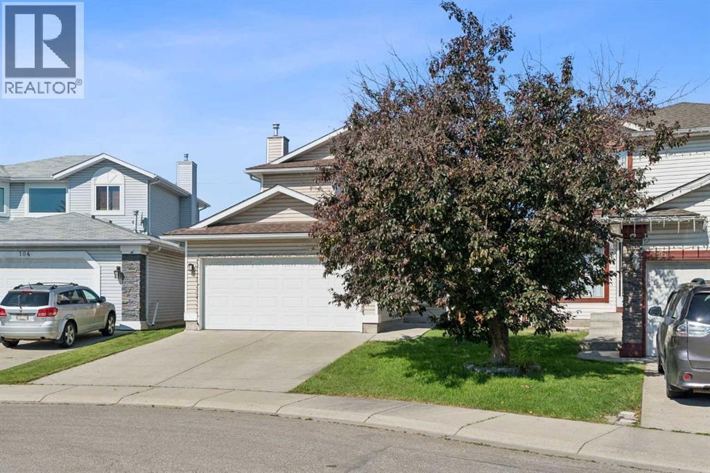 100 Applemont Close SE