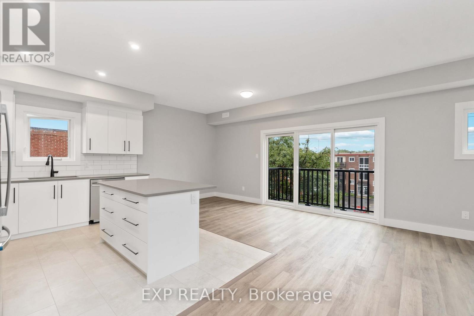 255 PRESLAND ROAD