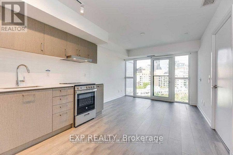 1111 - 219 DUNDAS STREET E