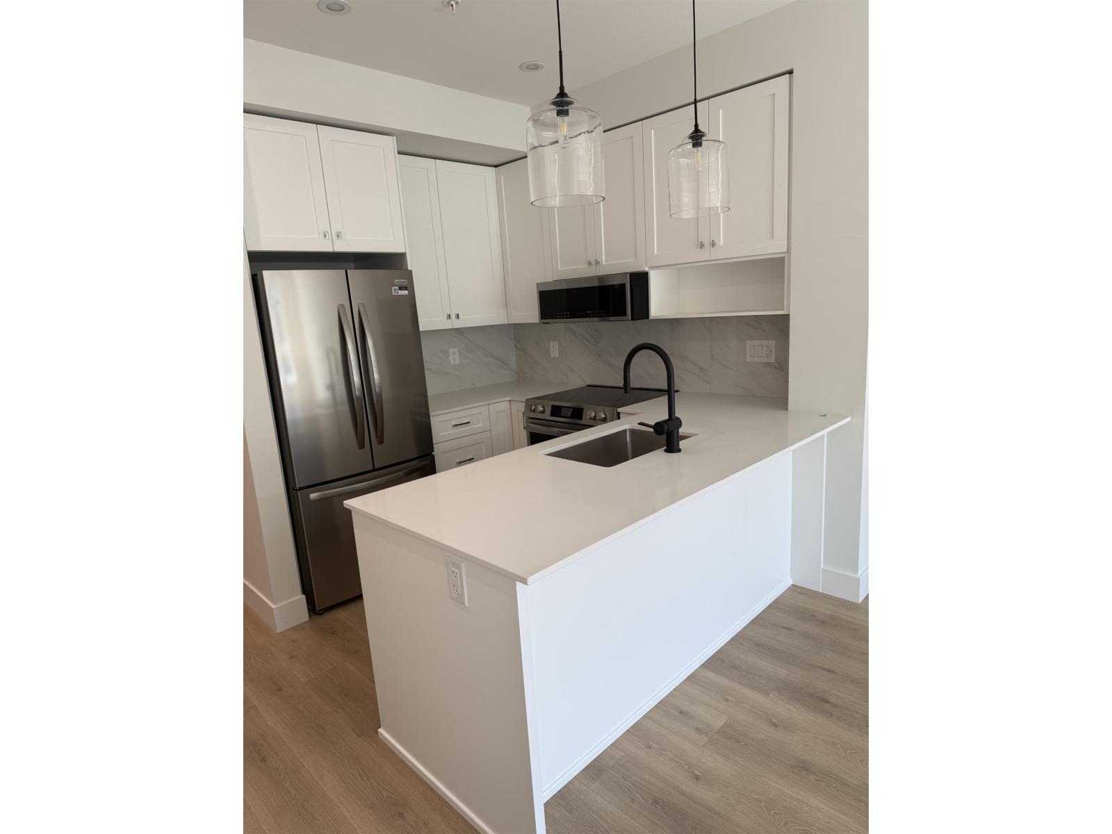 409 46185 THOMAS ROAD, Vedder Crossing