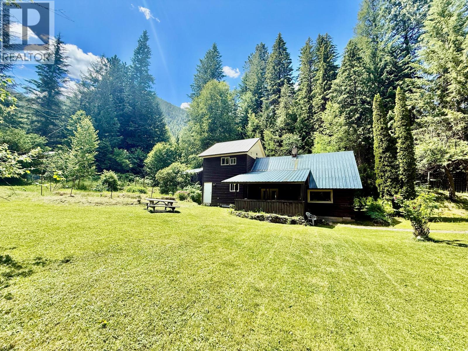 4019 Saunders Road
