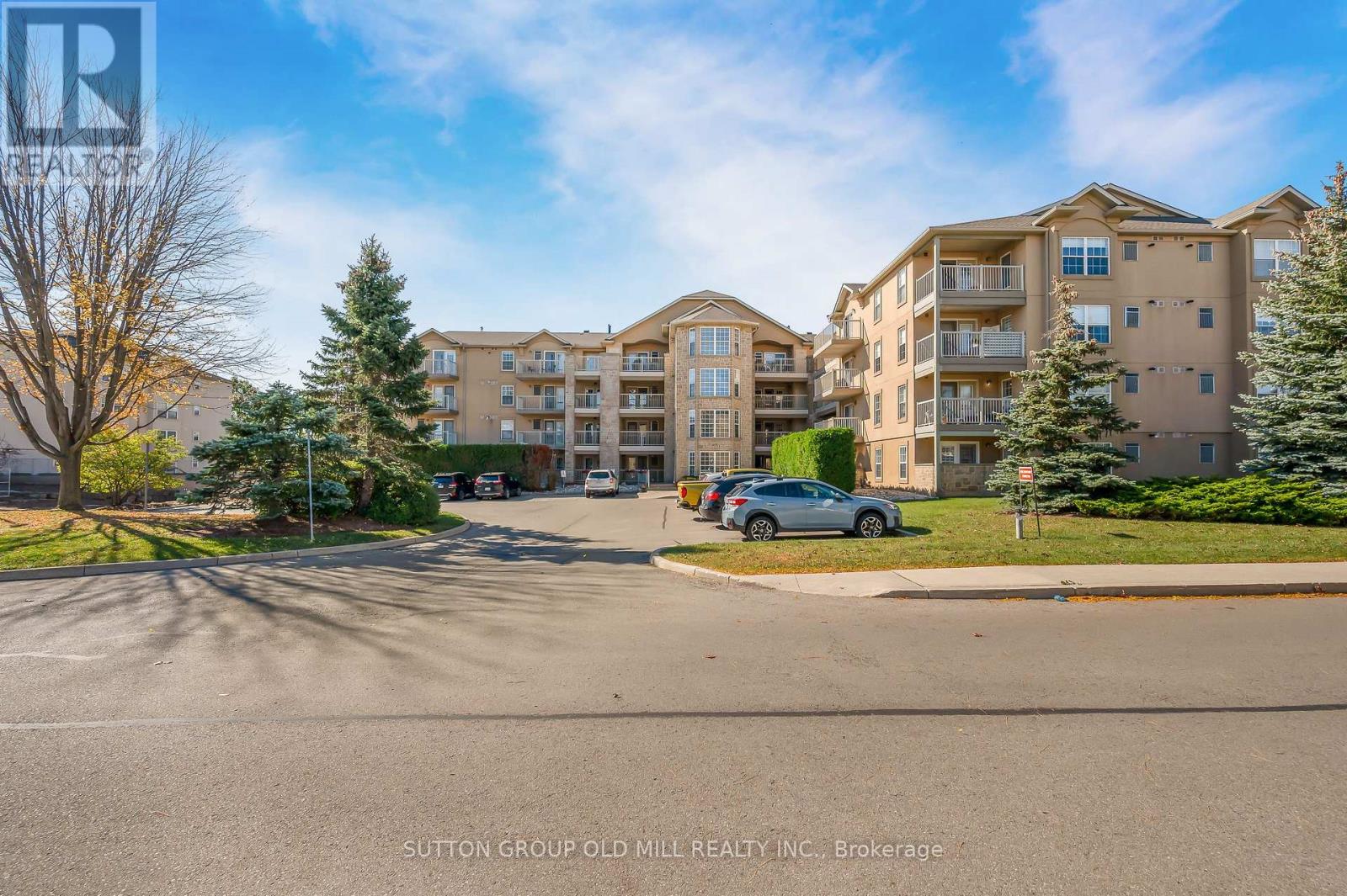 208 - 1470 BISHOPS GATE