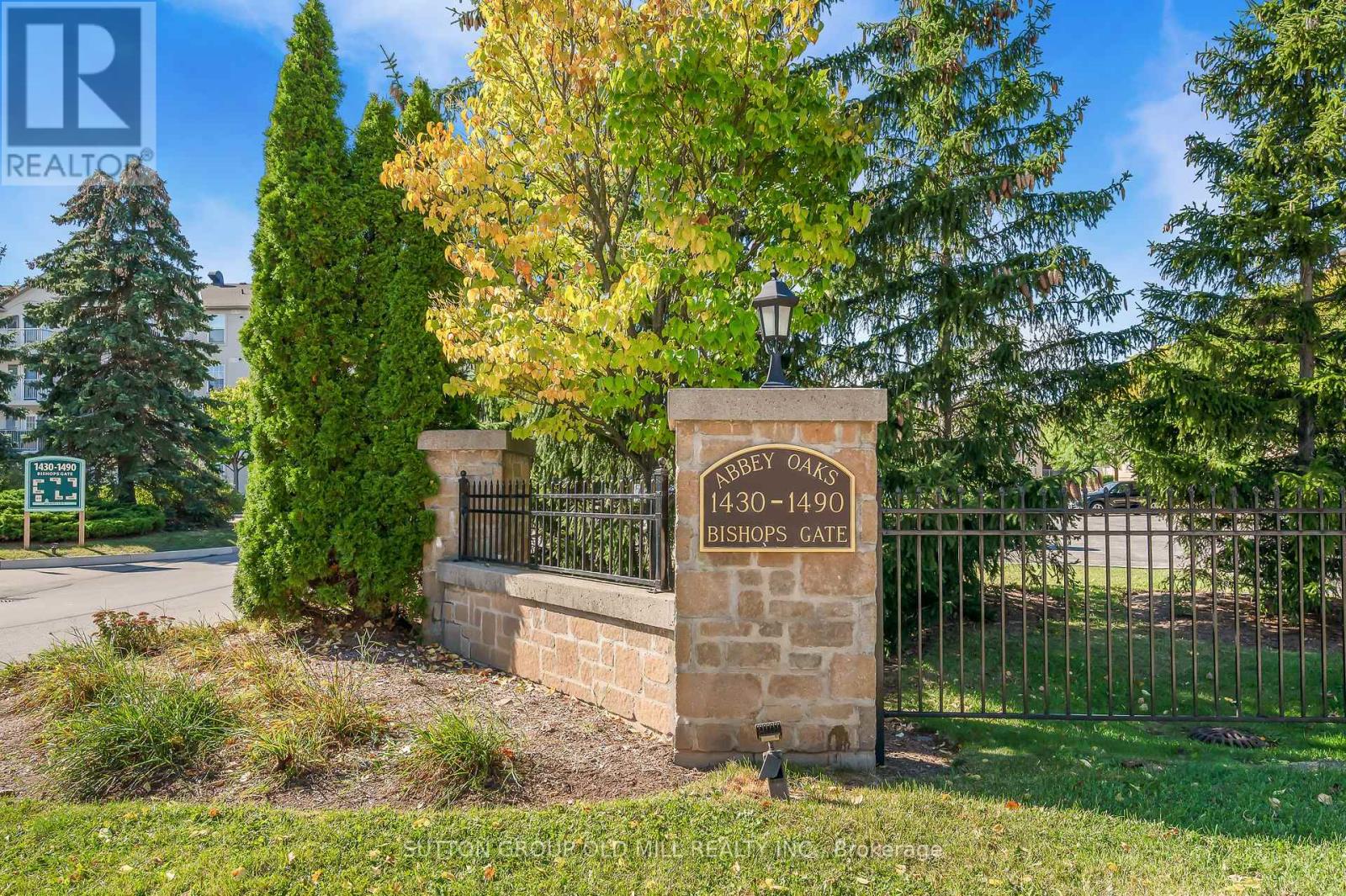 208 - 1470 BISHOPS GATE
