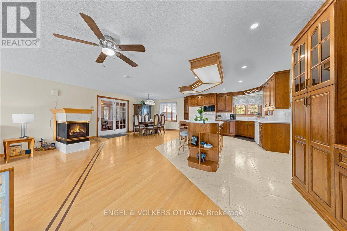 3805 BIG RIDEAU LAKE ROAD