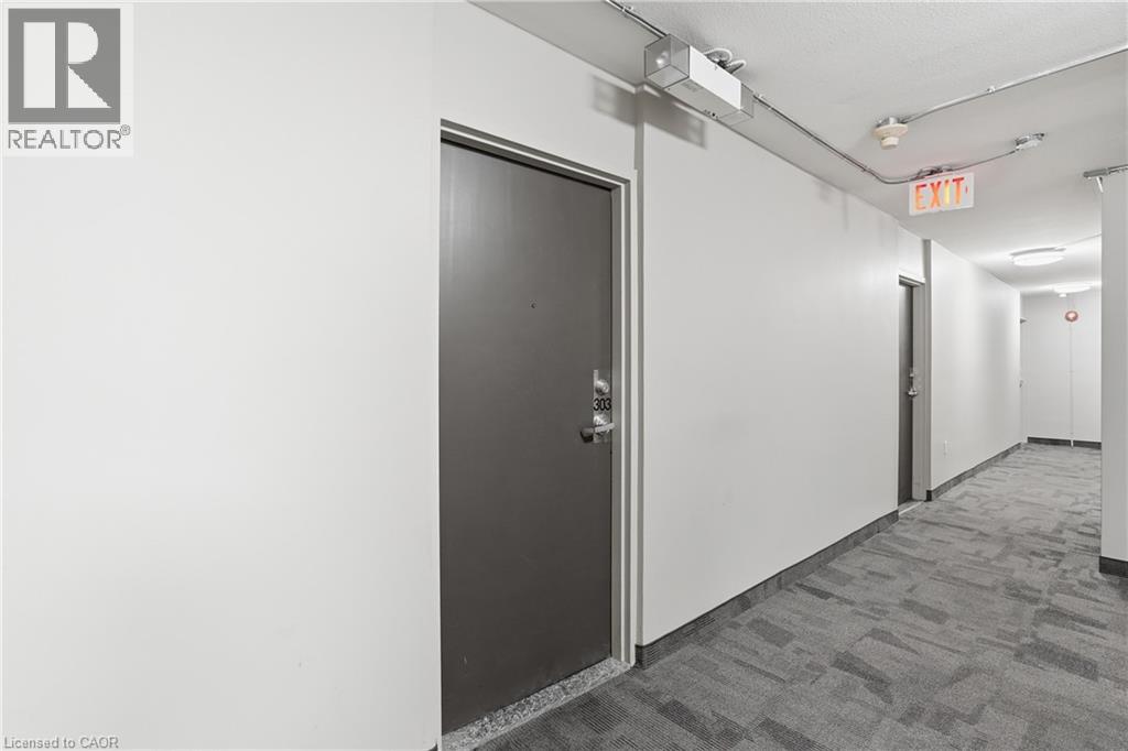 30 SUMMIT Avenue Unit# 401