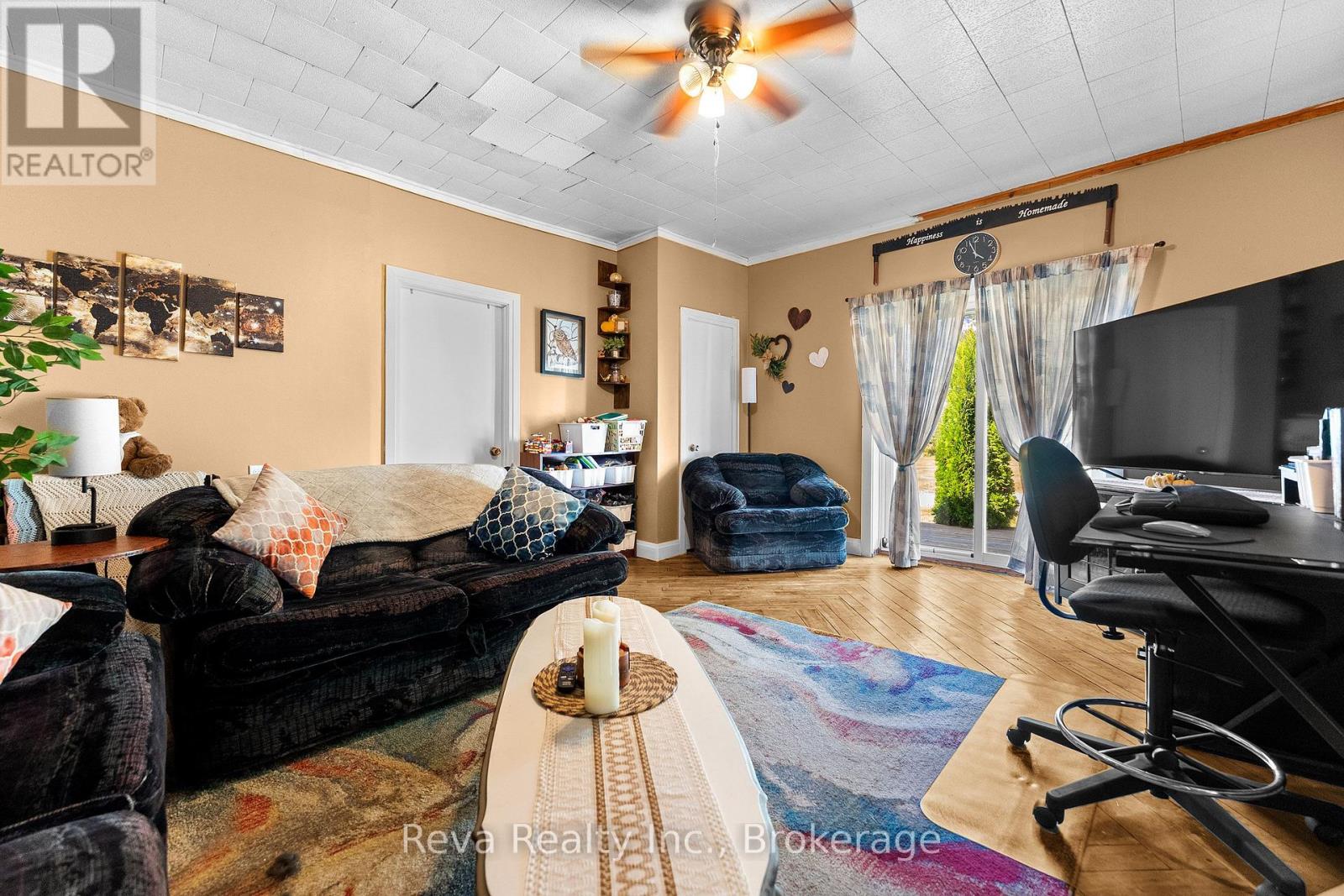 834 HYBLA ROAD