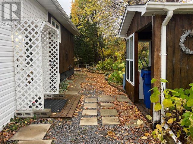 240 ELLIOTT STREET W