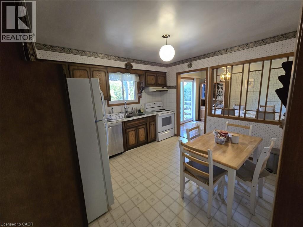 410 LAKEVIEW Drive