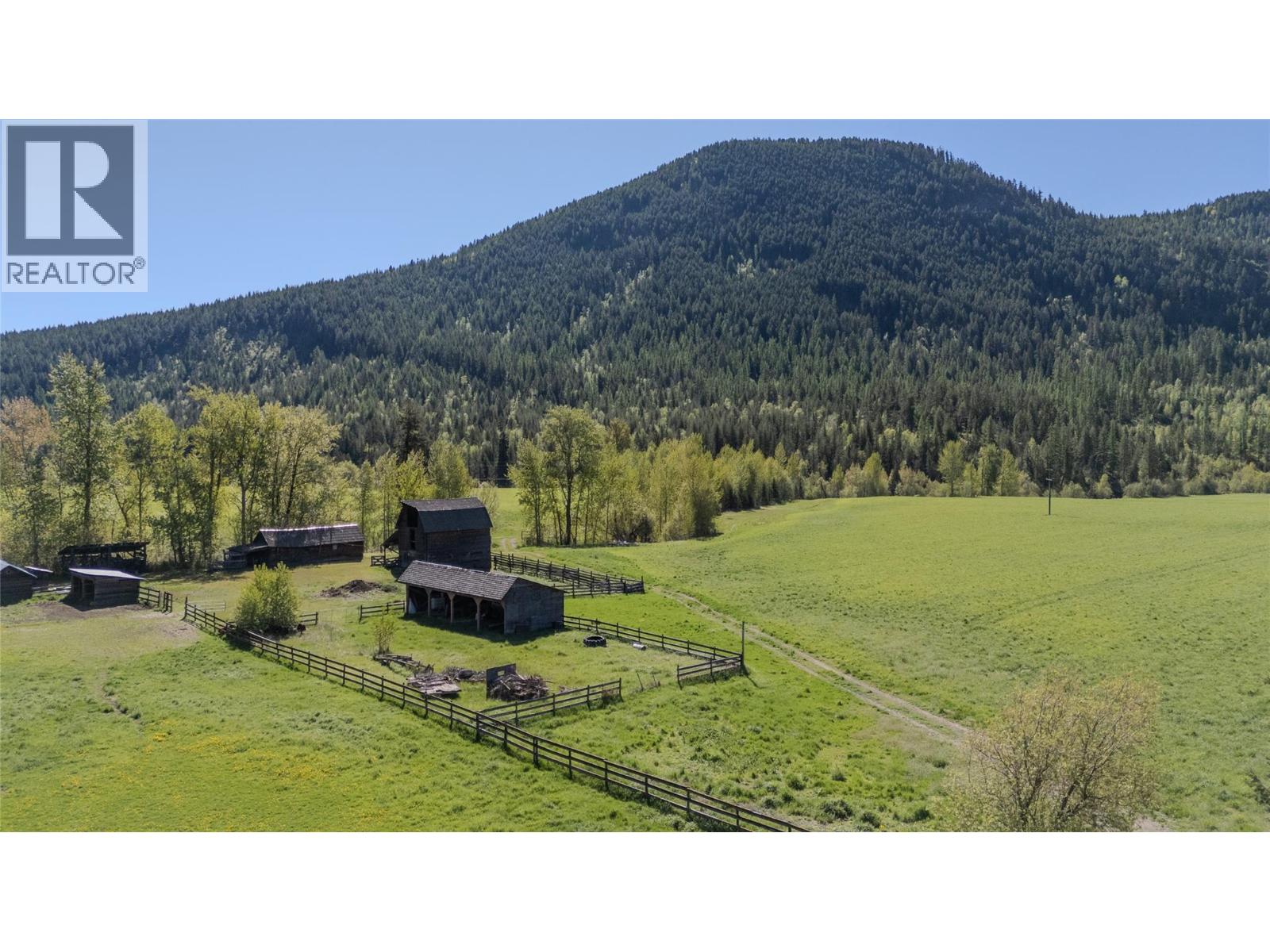 487 Mabel Lake Road