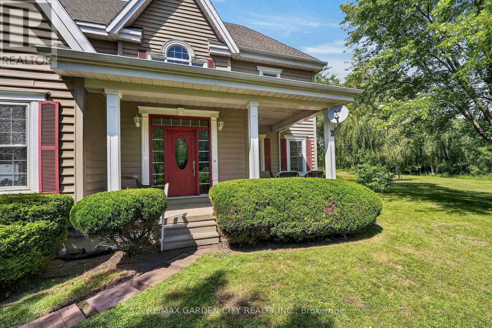 413 8TH CONCESSION ROAD E