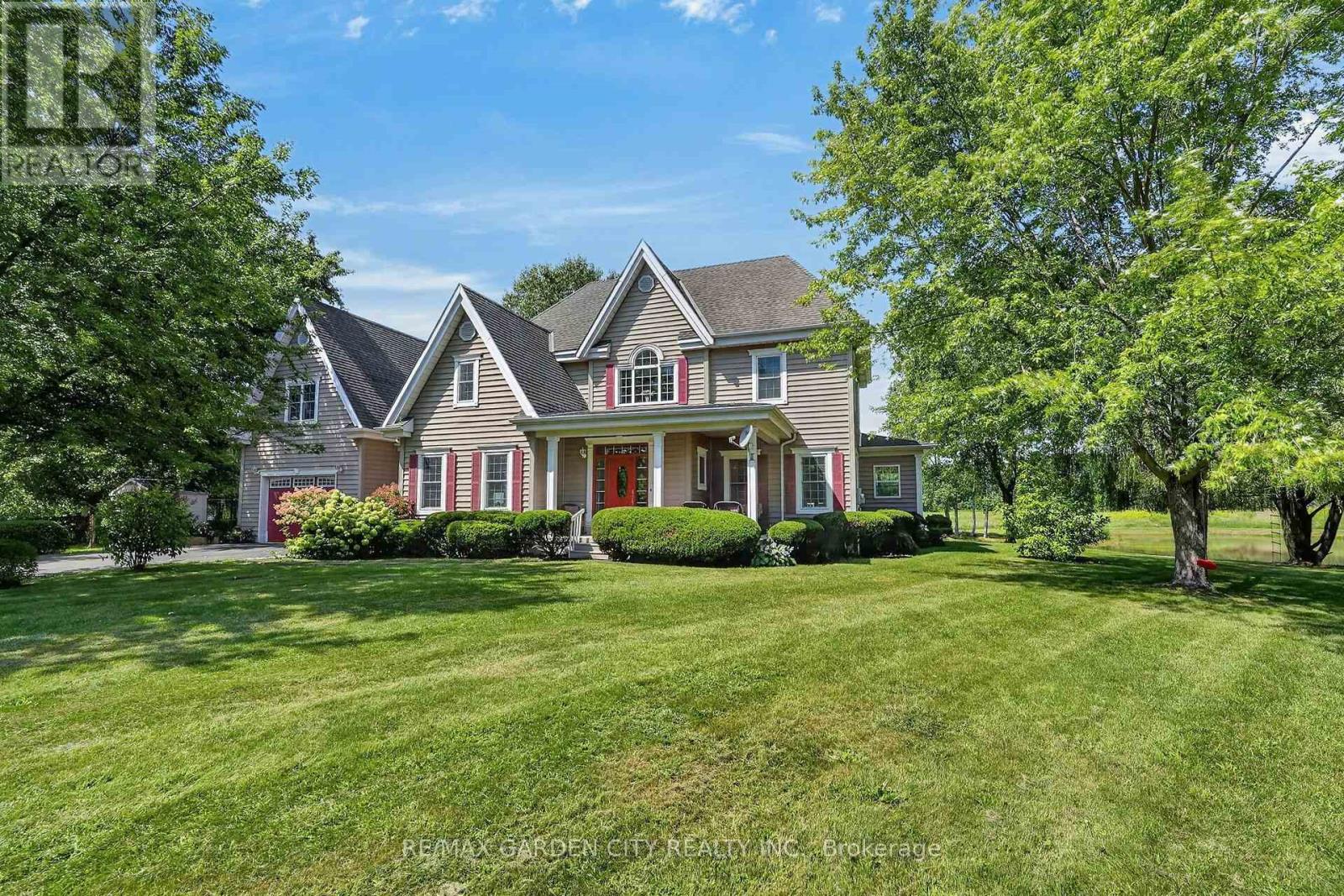 413 8TH CONCESSION ROAD E