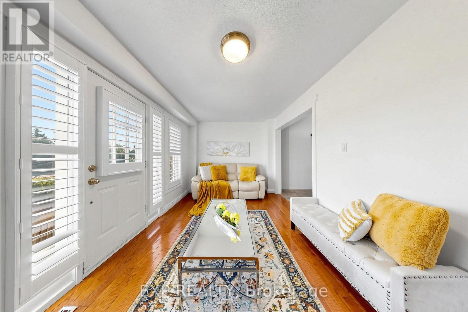 35 - 455 APACHE COURT