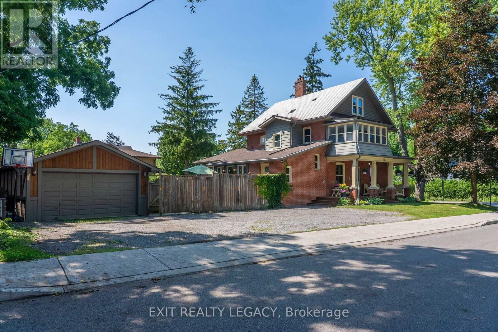 126 TEMPERANCE STREET - Photo 2