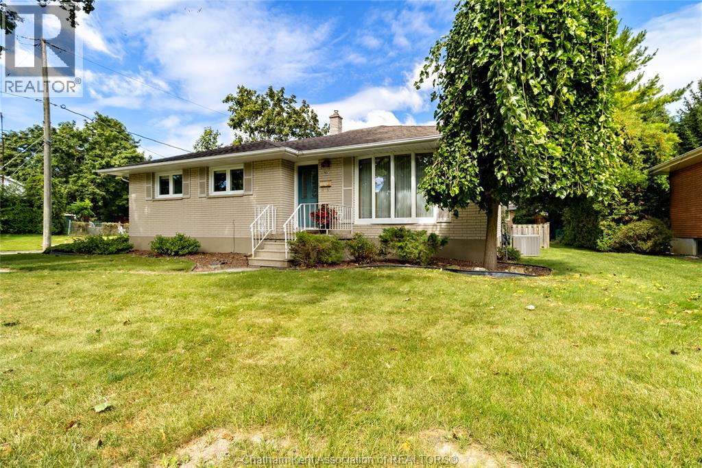 199 TWEEDSMUIR AVENUE East - Photo 3