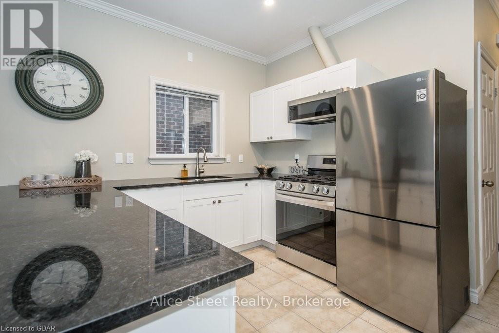 MAIN UNIT - 129 ELIZABETH STREET