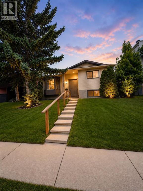 228 Castleridge Drive NE