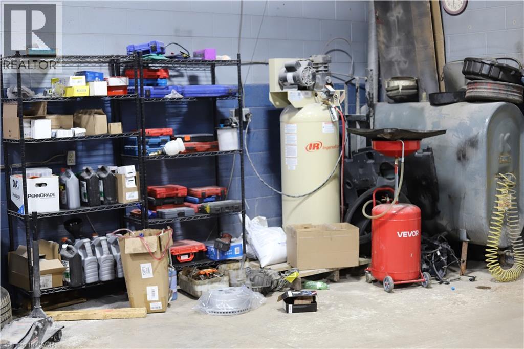 550 INDUSTRIAL Road Unit# 6
