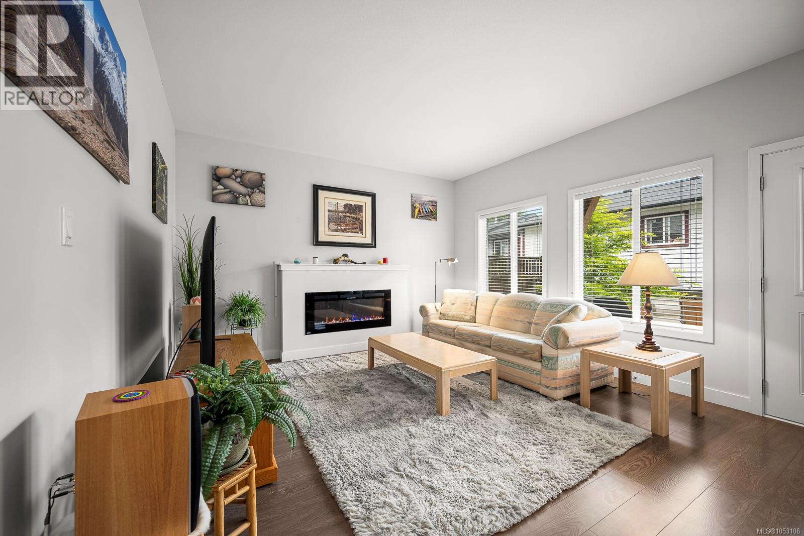 12 2109 13th St