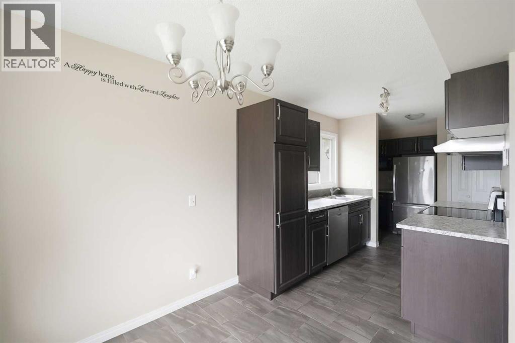 118 Dovertree Place SE