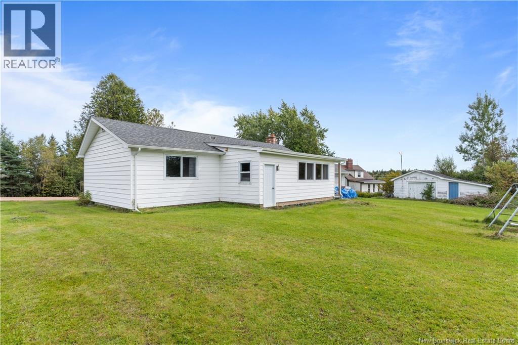 303 La Montain - Photo 3
