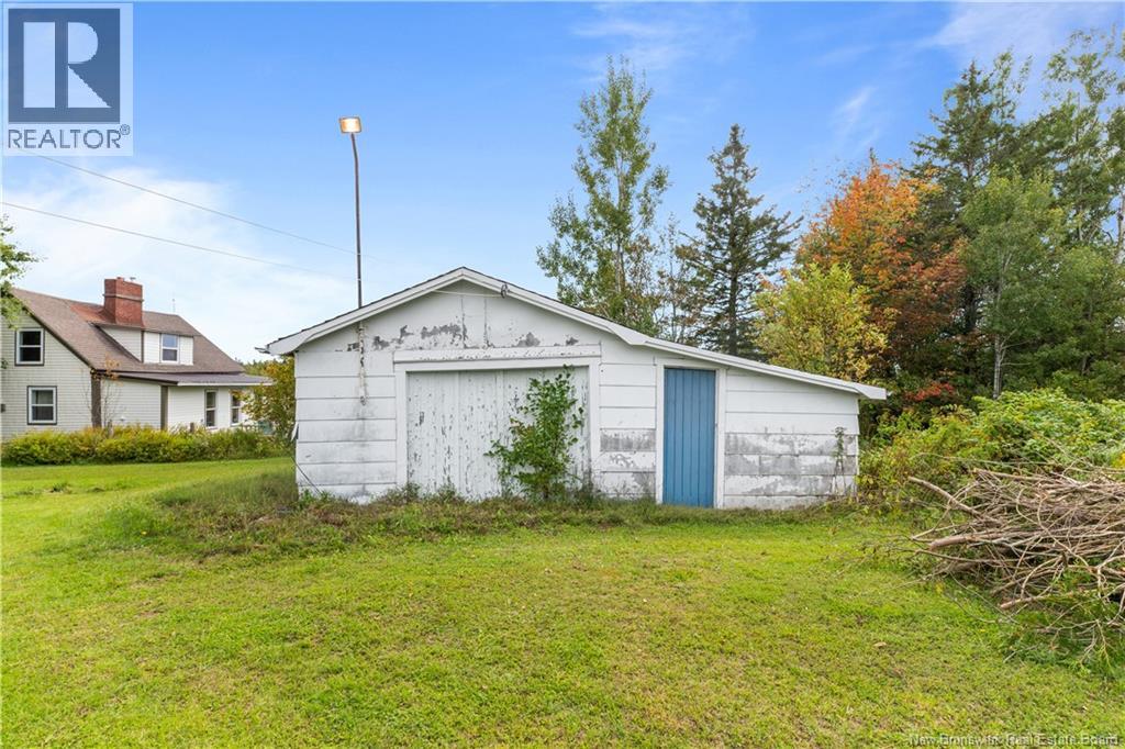 303 La Montain - Photo 2