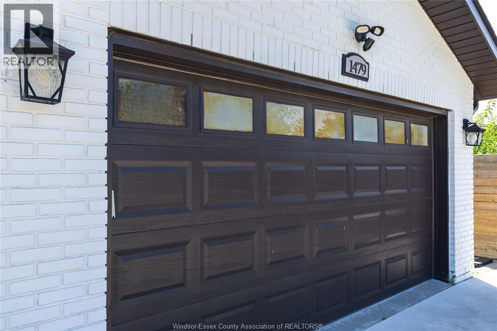 1479 SOUTHDALE DRIVE