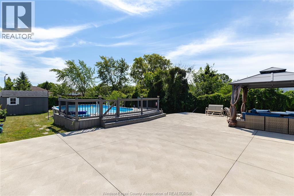 1479 SOUTHDALE DRIVE