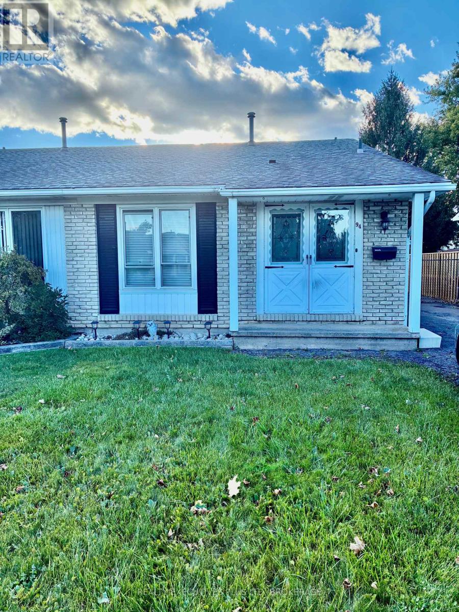 94 CARRIAGE ROAD, ST. CATHARINES (SECORD WOODS), ON L2P 3S8 - Image 1724480261.jpeg?d=l