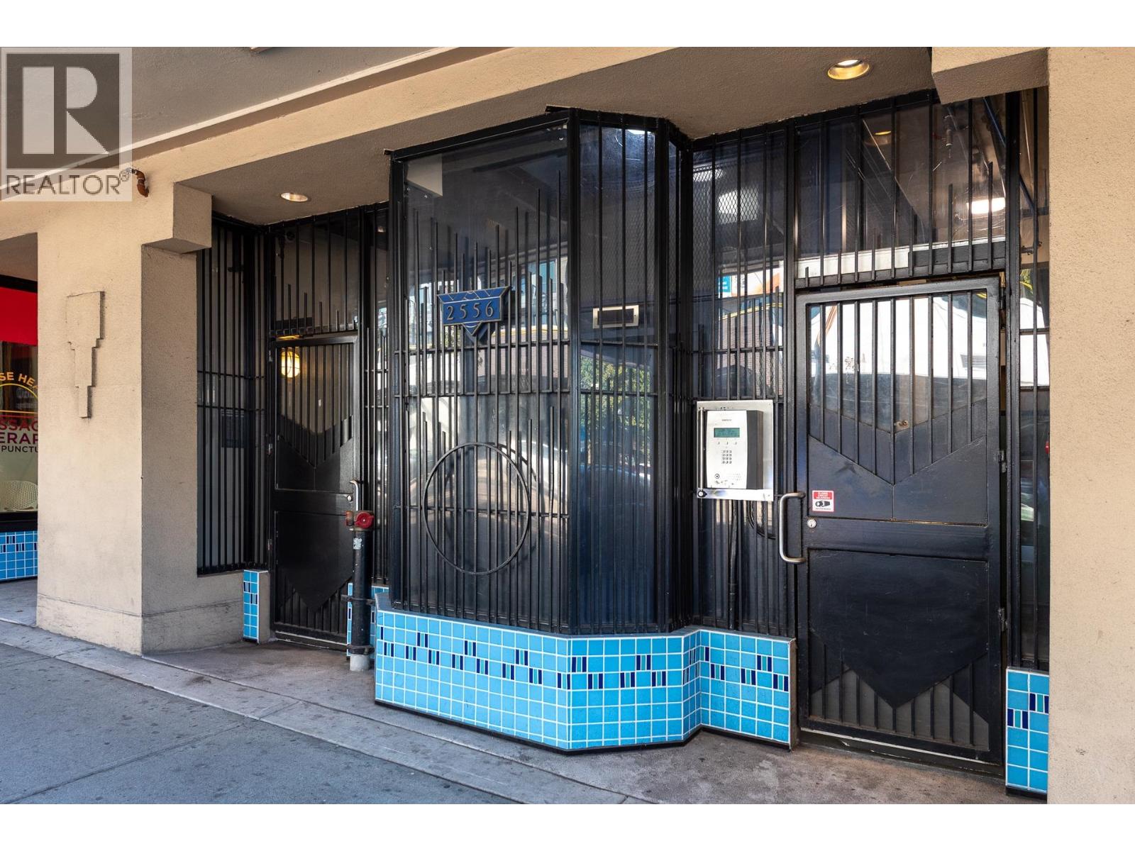 L2 2556 E HASTINGS STREET