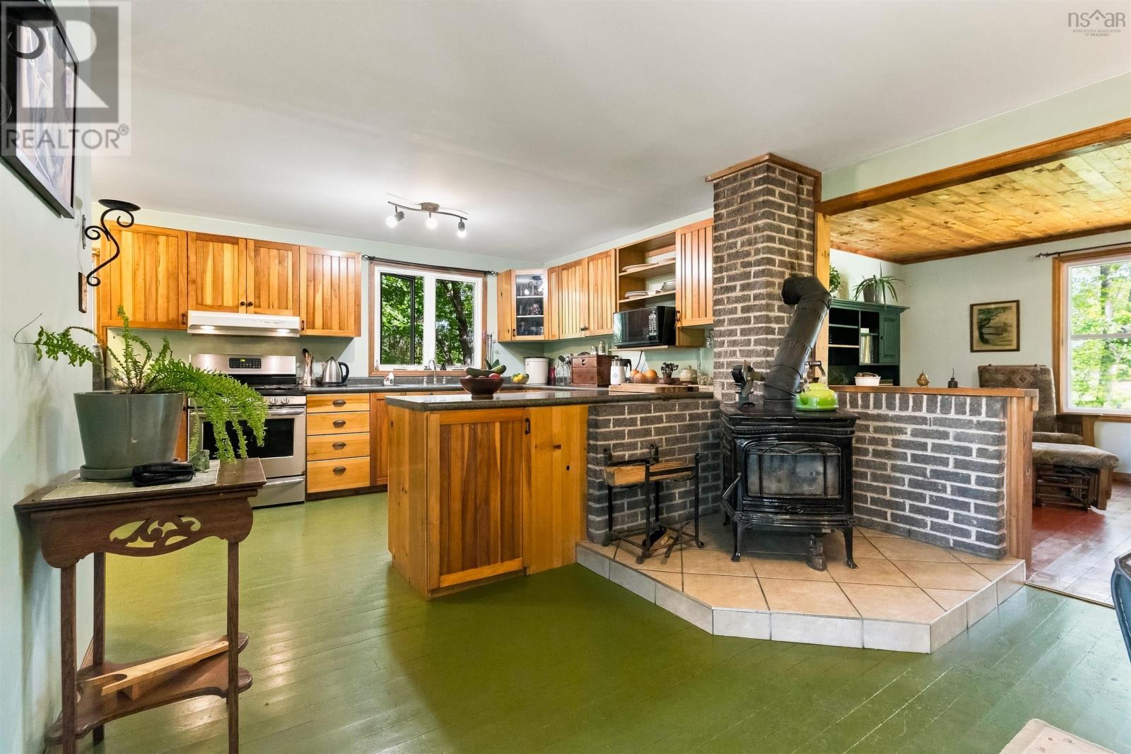 339 Mill Village East Road