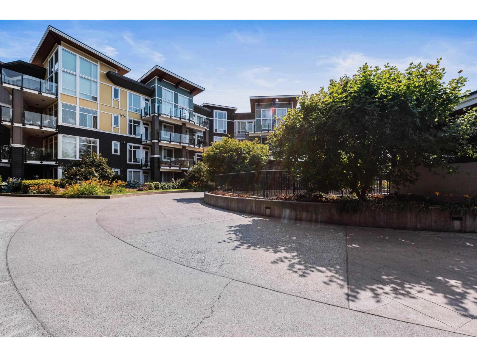 204 45389 CHEHALIS DRIVE, Garrison Crossing