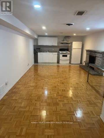 LOWER - 15 BLITHFIELD AVENUE S