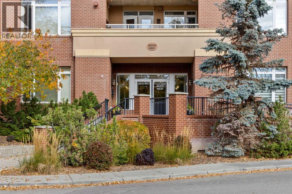 3203, 24 Hemlock Crescent SW