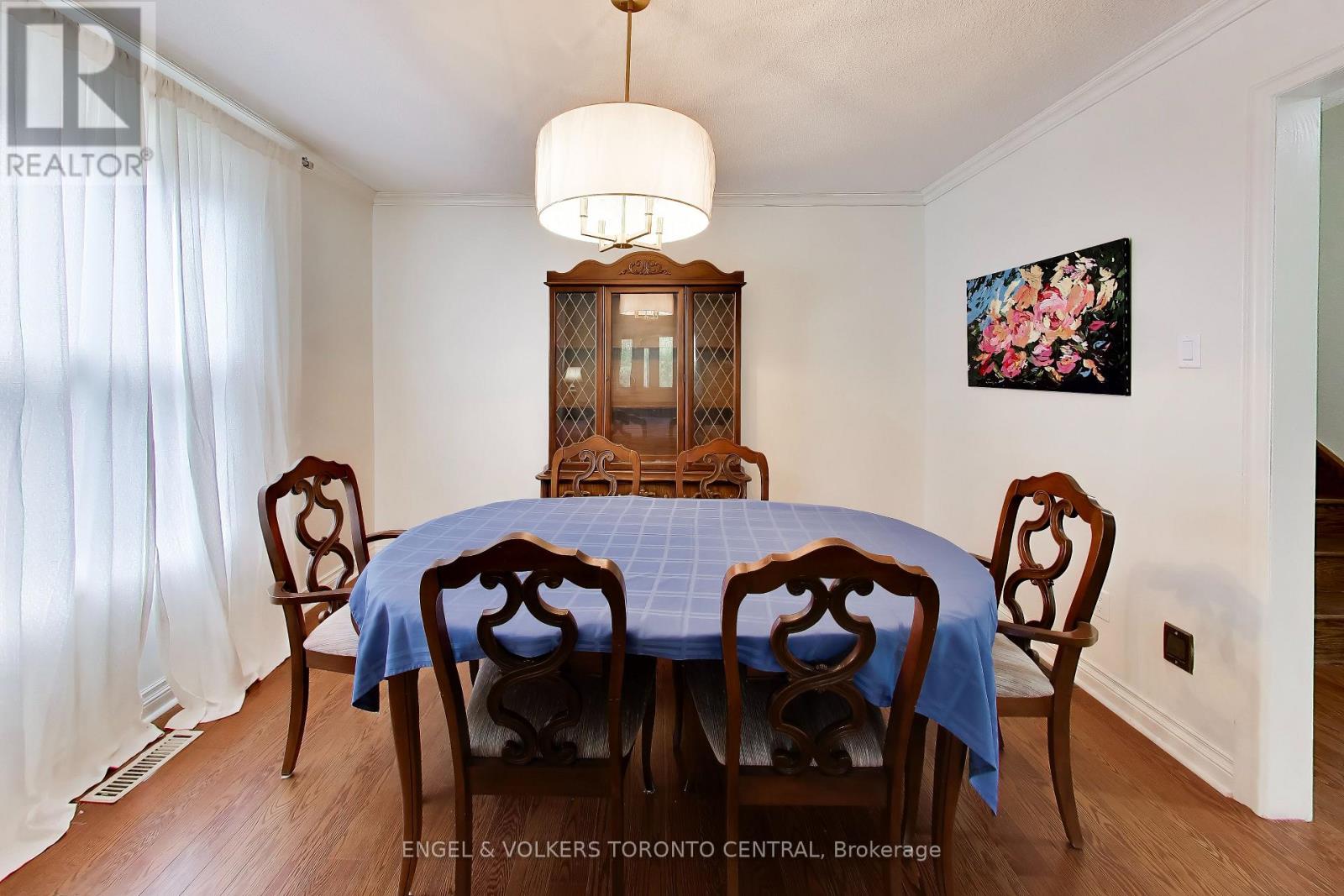 68 HAWLEY CRESCENT