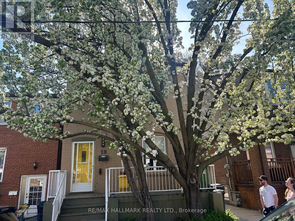 UPPER - 18 PAPE AVENUE, TORONTO (SOUTH RIVERDALE), ON M4M 2V6 - Image 3198407319.jpeg?d=l