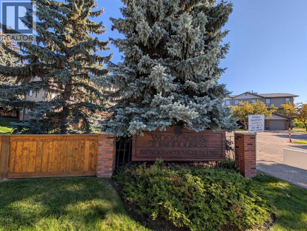 22, 64 Woodacres Crescent SW