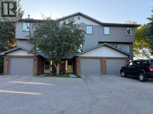 22, 64 Woodacres Crescent SW
