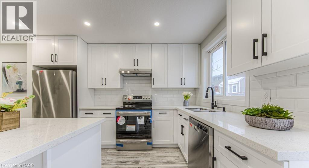 152 OVERLEA Drive