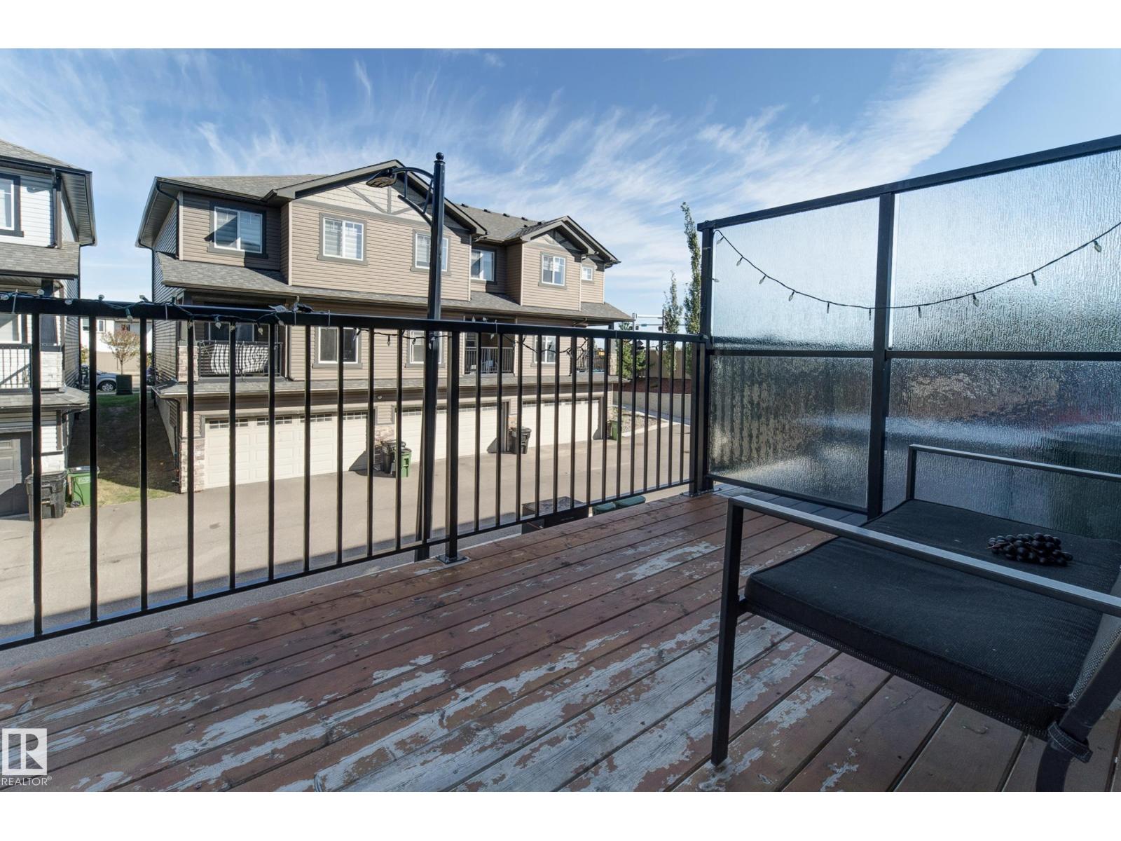 #32 1703 16 AV NW NW
