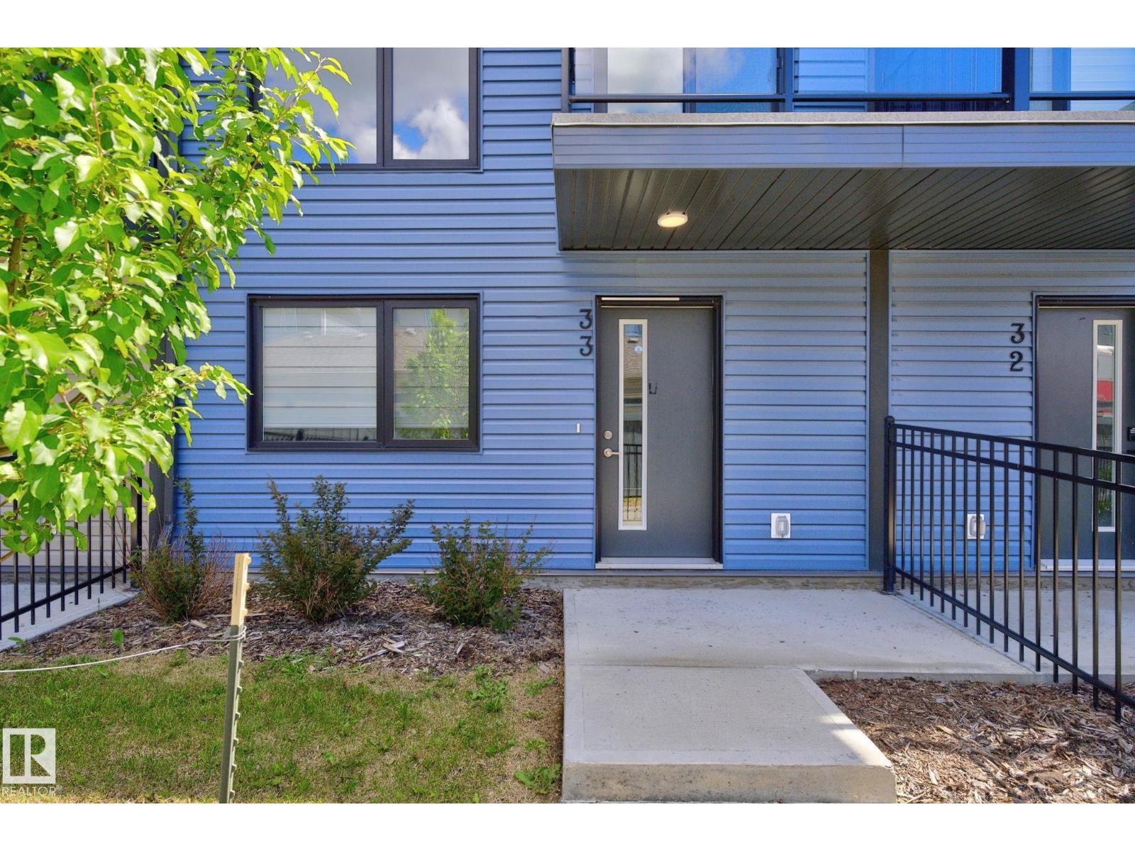 #33 11910 35 AV SW
