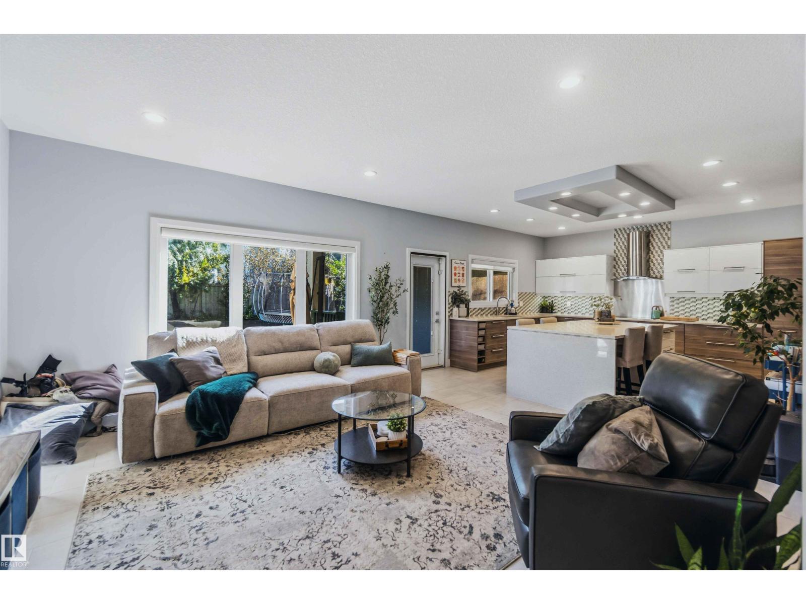 7 ETOILE CRES