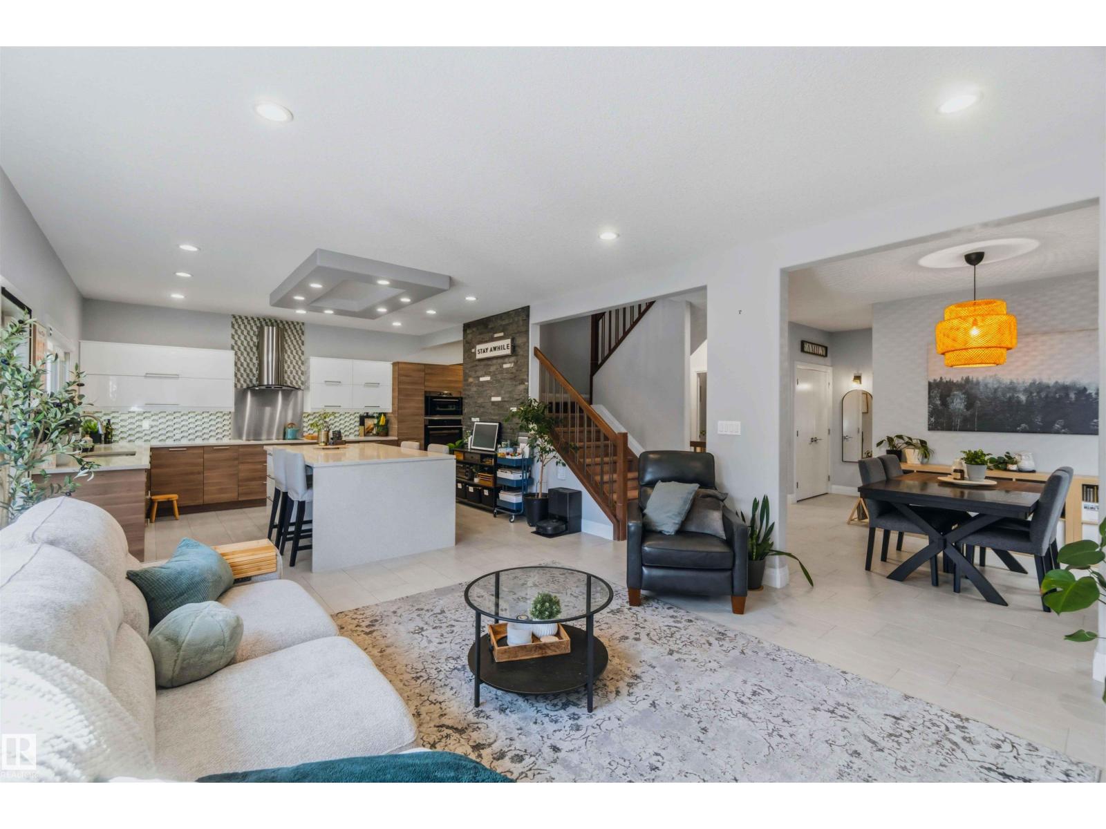 7 ETOILE CRES