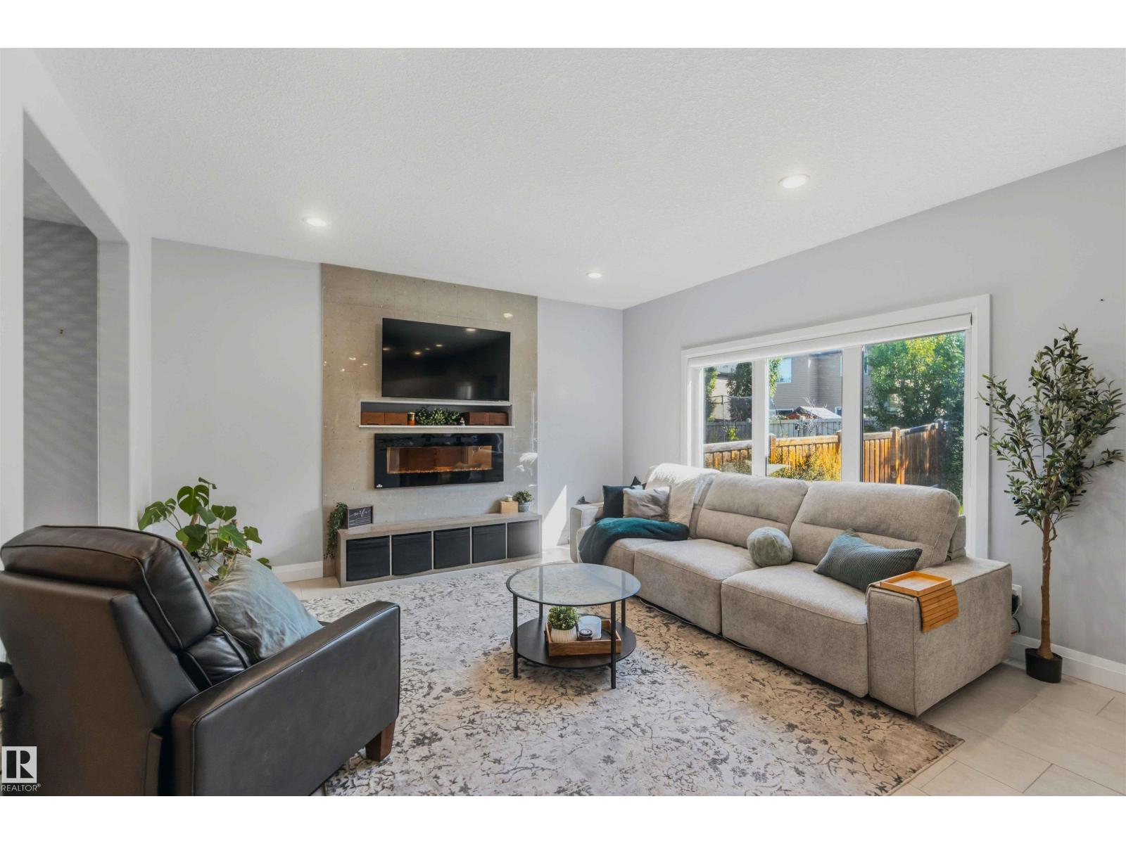 7 ETOILE CRES