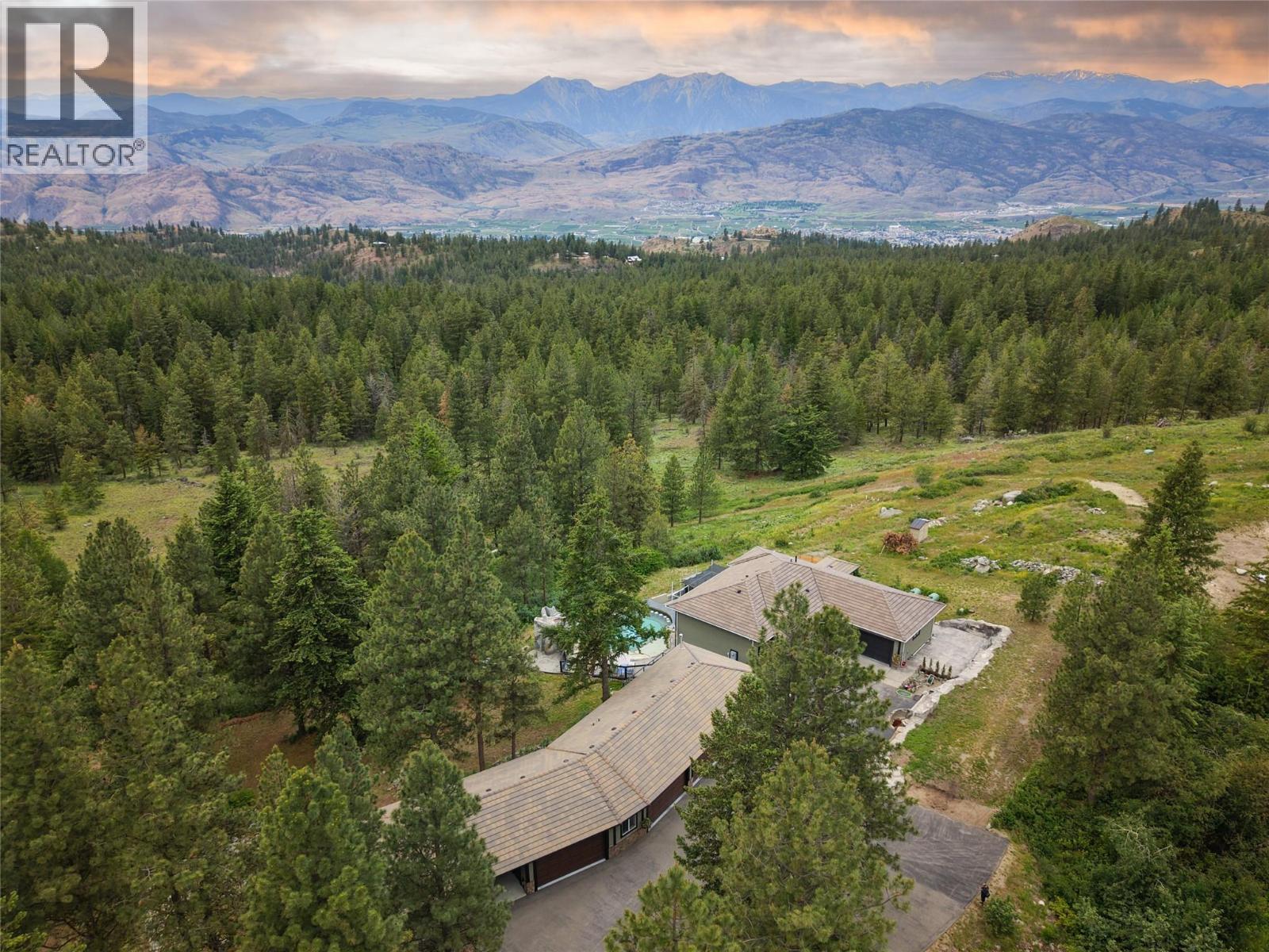 1370 Bullmoose Way
