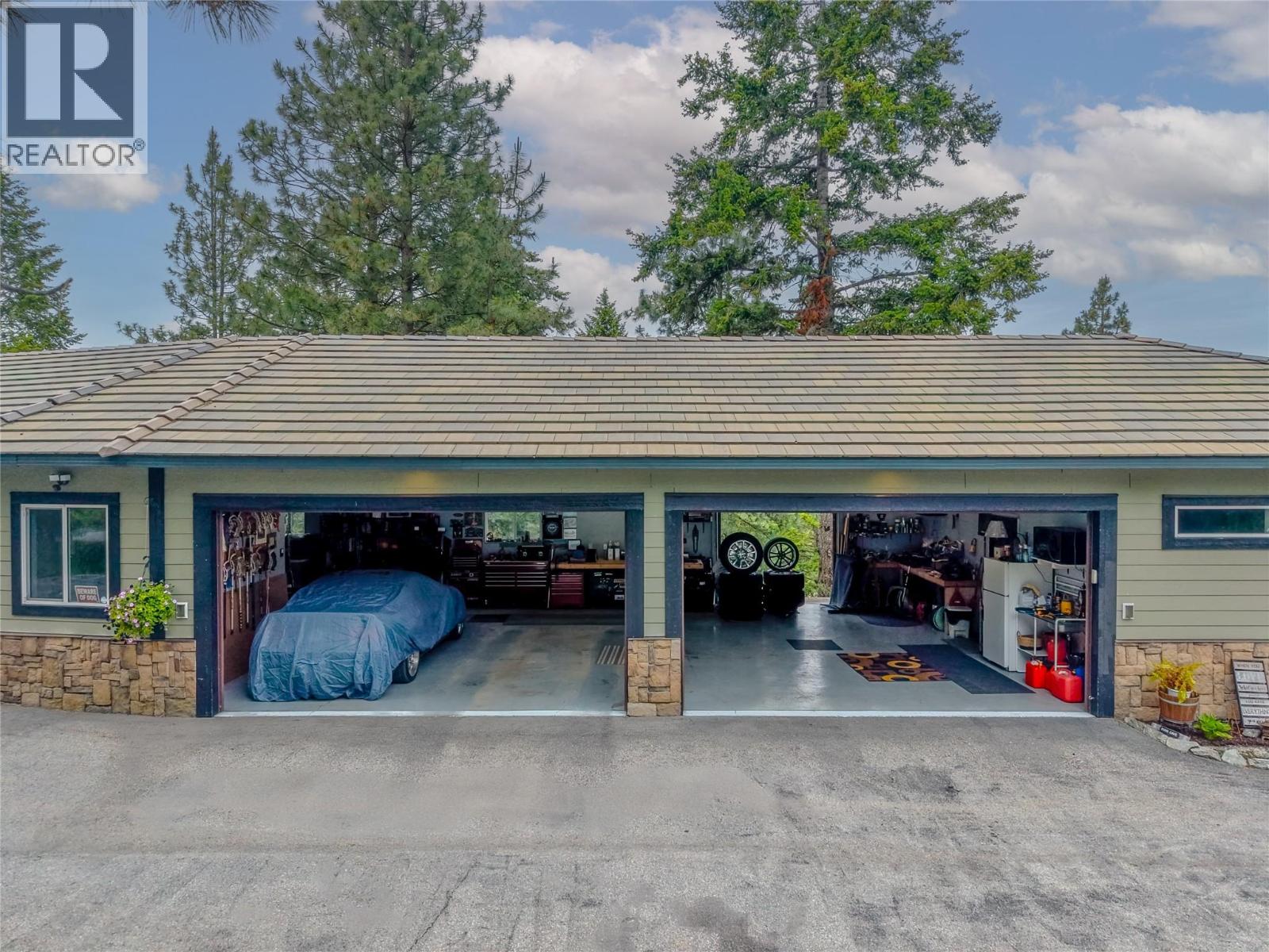 1370 Bullmoose Way