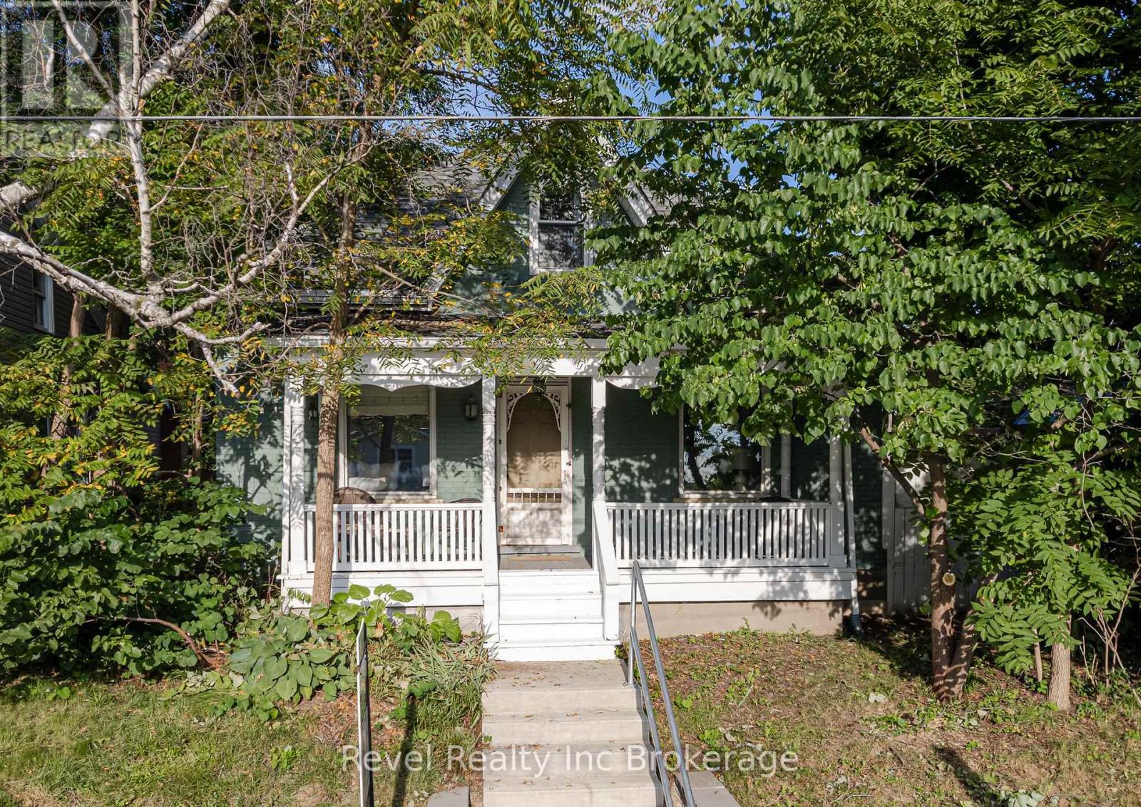 126 HURON STREET