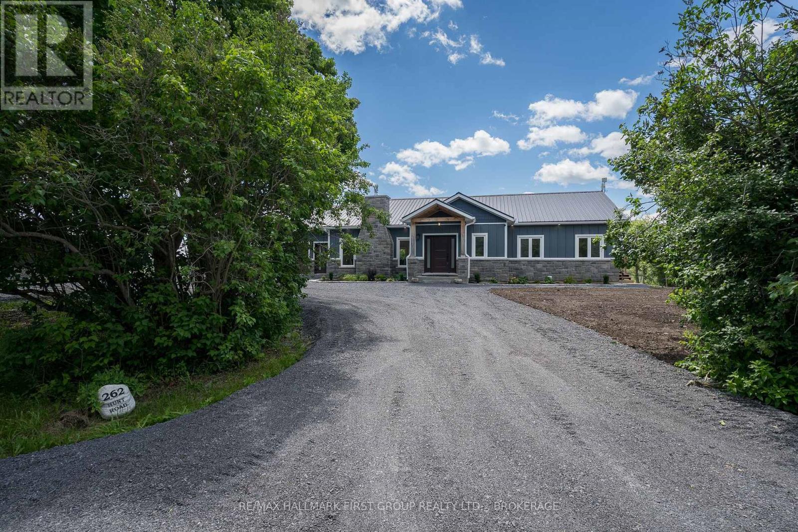 262 HUNT ROAD