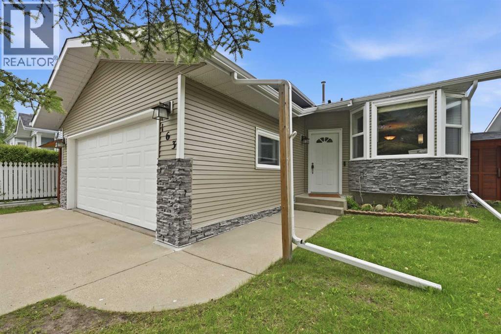 163 Macewan Meadow Way NW