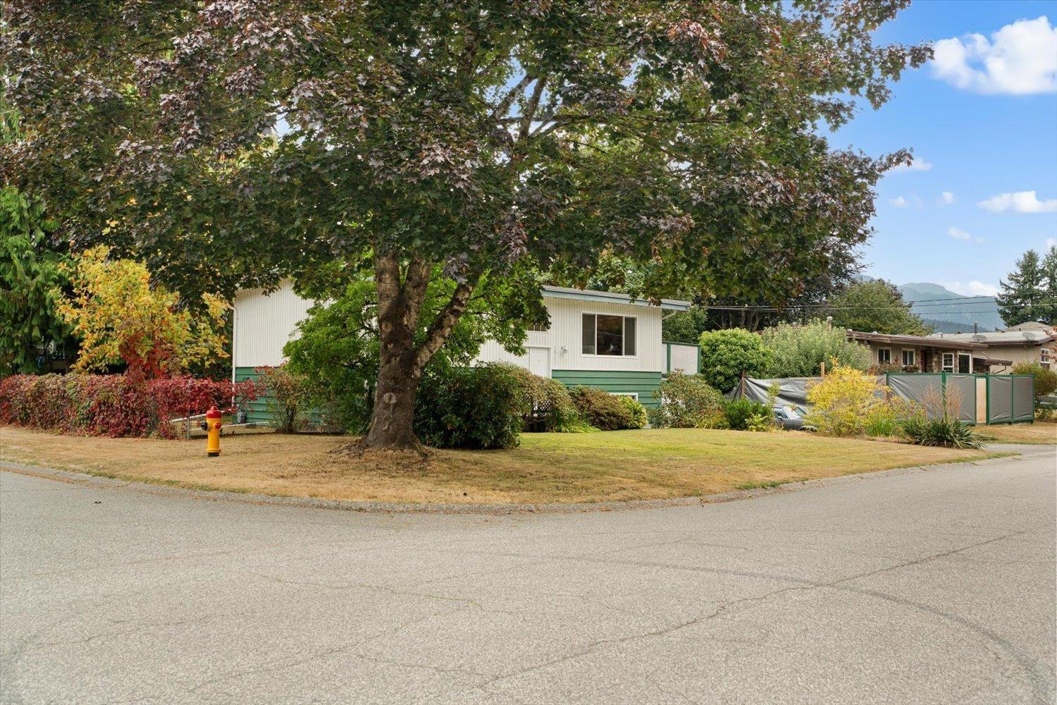 10151 WEDGEWOOD DRIVE, Fairfield Island