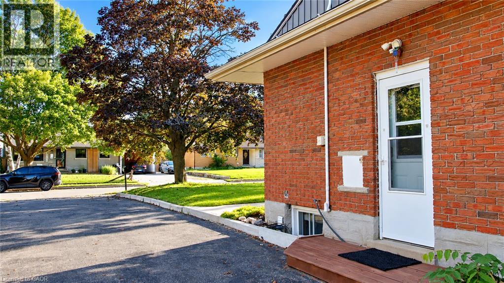 18 CLEARVIEW Drive